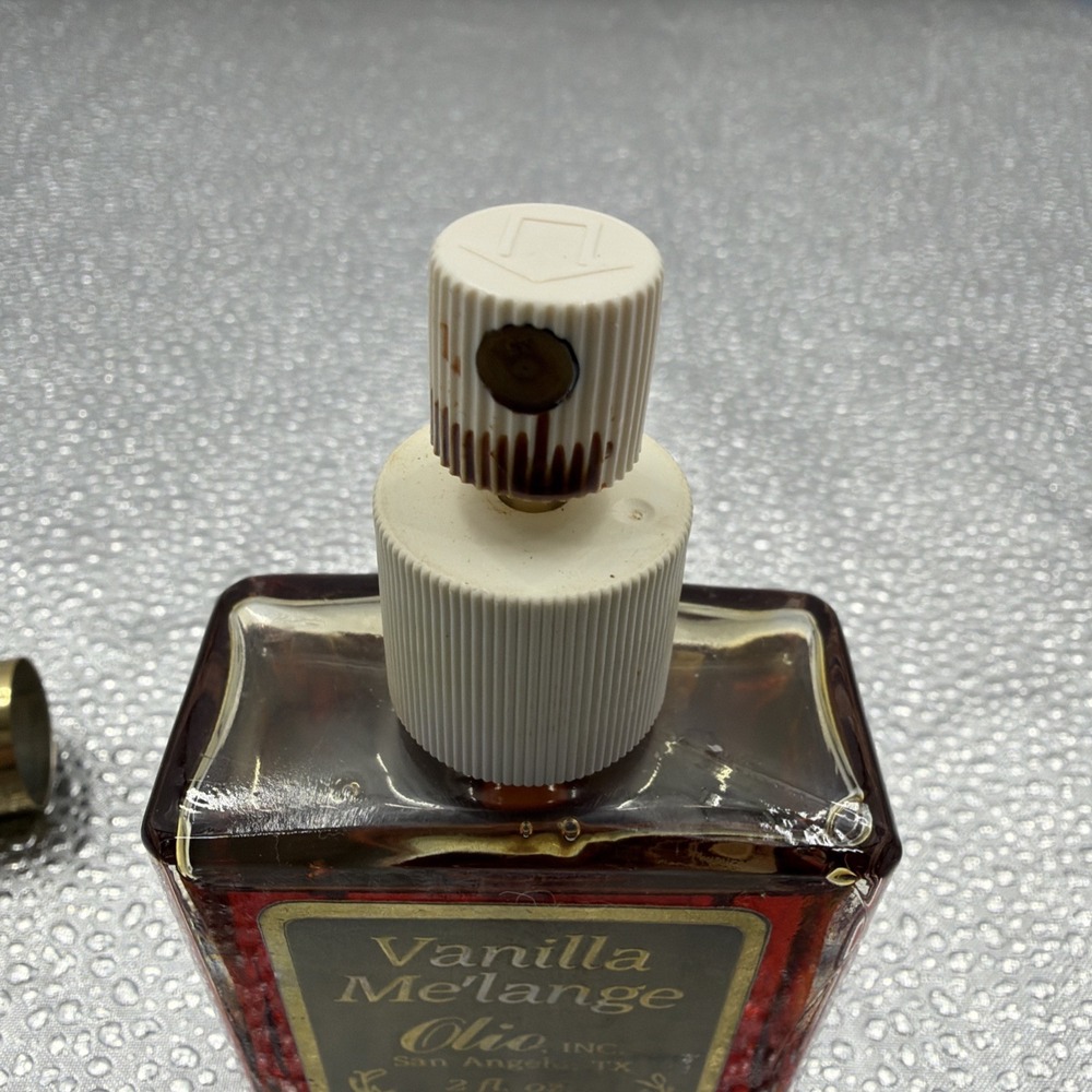 Olio Inc Vanilla Melange Antique Designs Vintage 2 oz Refresher Oil - Picture 7 of 7